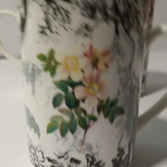 American Altelier Rose Toile Retired Dining Mugs with Classic Design